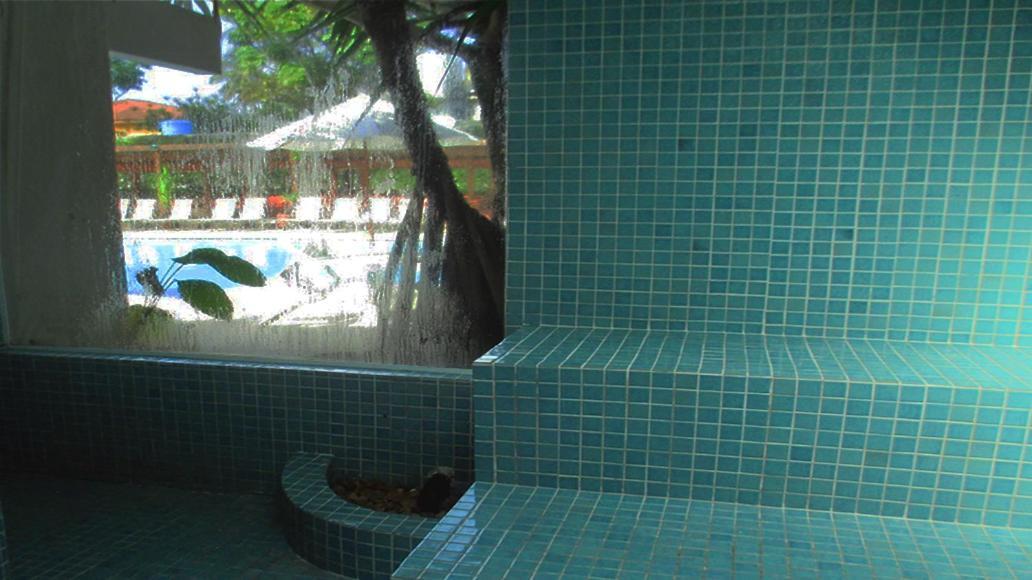 Delphin Surf Hotel Гуаружа Экстерьер фото